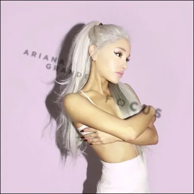 Pour le clip vid&eacute;o de quelle chanson sort-elle son t&eacute;l&eacute;phone ?