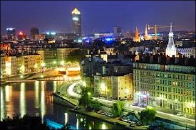 Cette ville se situe en région Auvergne-Rhône-Alpes.