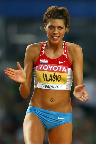 Quelle est la technique utilisée actuellement pour le saut en hauteur ?