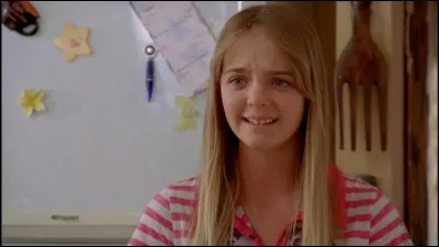 Comment s'appelle la sur de Cleo ?