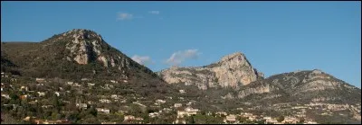 Colline escarpée, en Provence ! Quel est son nom ? Insérez une des lettres proposées dans le mot "bau" et découvrez-le.