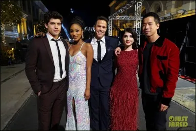 Qui aide Rainer à organiser une fête d'anniversaire pour Paige ?