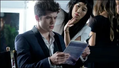 Par qui Paige est-elle draguée ?