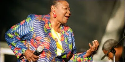 ♫ "Everywhere I reign supreme
The one and only calypso queen" ♫
D'où la reine du calypso, Calypso Rose, est-elle originaire ?