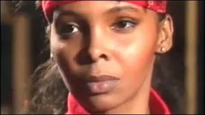 ♪ "White and Black.
Danse, balance sur le White and Black Blues" ♪
Joëlle Ursull faisait partie du trio féminin Zouk Machine originaire de...