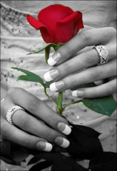 A qui s'adressait Balavoine en chantant "Toute la ville t'appartient, toute la ville est dans tes mains" ?