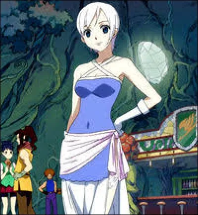 De qui est amoureuse Lisanna ?