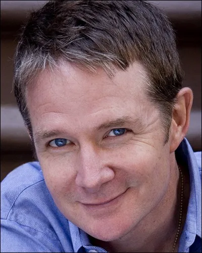 Qui Peter Benson interpr&egrave;te-t-il ?