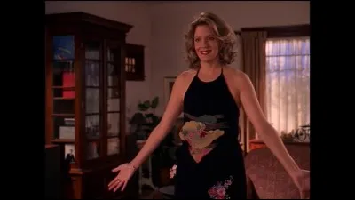 A cause de quoi Joyce Summers meurt-elle ?