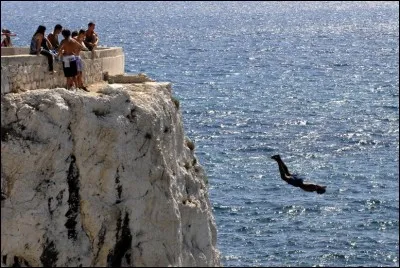 Voir plonger ses Marseillais est toujours un spectacle. Qui sont-ils ?