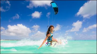 Le kitesurf est un sport et une technique inventé par la France.