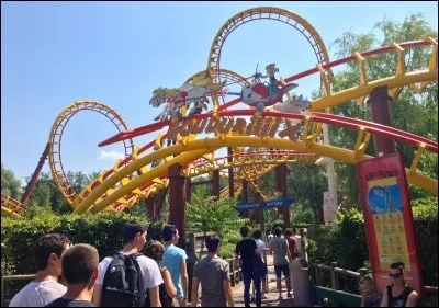 Activités estivales - Où se situe le parc Astérix ?