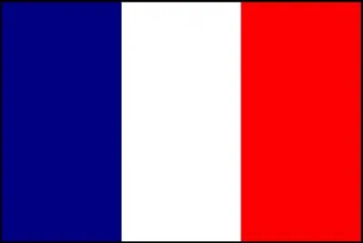 Quel texte officialisa le français comme langue de l'administration et du droit, remplaçant ainsi le latin ?