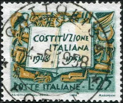 La Constitution italienne fut créée en...