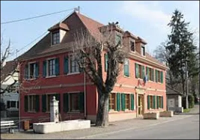 Cette balade prend fin dans le Grand-Est, à Uffheim. Village de l'arrondissement de Mulhouse, il se situe dans le département ...