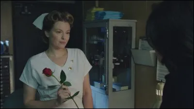 Qui Regina et Henry vont-ils voir à l'asile ?