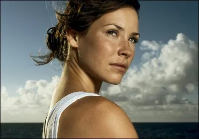 Pourquoi Kate est-elle menottée dans l'avion ?