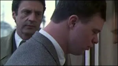 Que dit Georges devant une vitrine ?