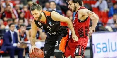 Où a-t-il été formé ?