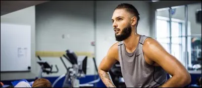 A quoi participe-t-il en avril 2011 ?