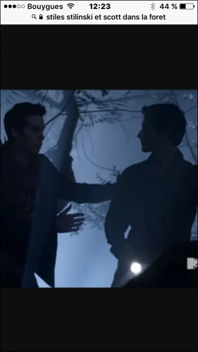 Qui est la personne que Stiles et Scott ont retrouvée morte dans la forêt ?