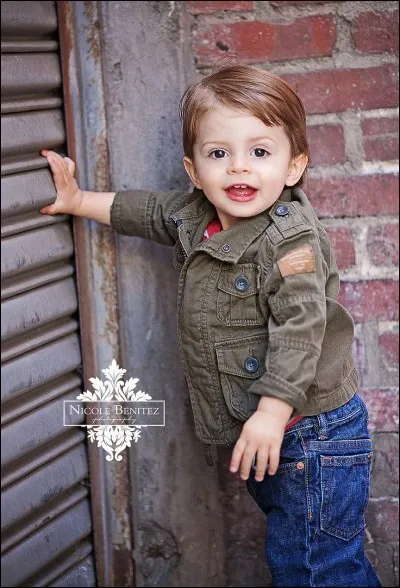 Le dernier enfant se prénomme Toby. 
Qui avait proposé ce prénom ?