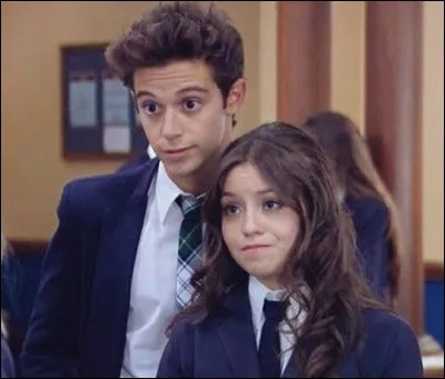 Dans "Soy Luna", quel rôle joue Ruggero Pasquarelli ?
