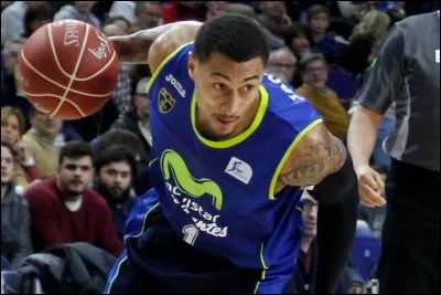 Où jouait-il durant la saison 2014-2015 ?