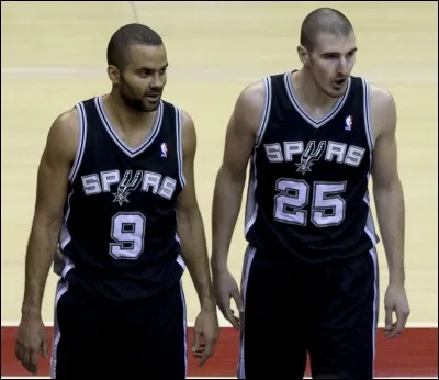 Où joue-t-il de 2012 à 2014 ?