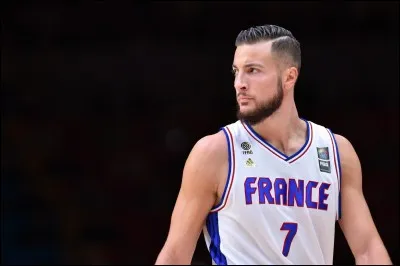 Où a-t-il joué de 2012 à 2014 ?