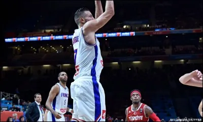 Où jouait-il de 2009 à 2012 ?