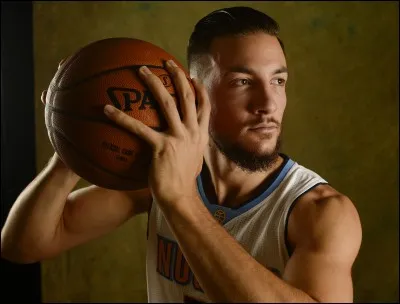 Où joue-t-il en 2012 ?