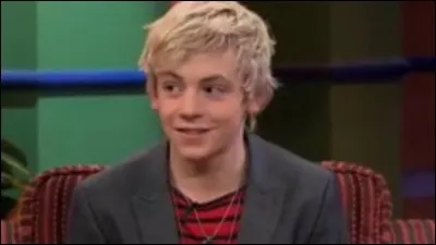 Avec qui est-il sorti ?