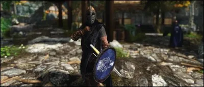 "Pssst ! Je sais qui vous êtes... Gloire à __________ !