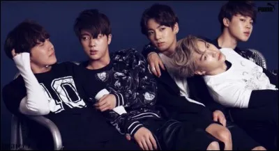 Par rapport à qui a-t-il eu une mauvaise impression au début du groupe ?