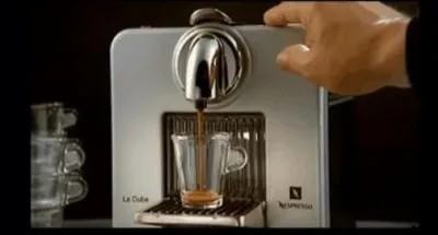 Dans les pubs "Nespresso", quel est le café que choisit George Clooney ?