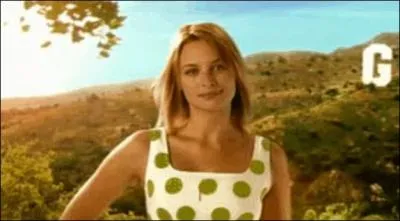 Dans les pubs "Groupama", comment sont les chaussures de Cerise ?