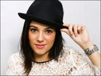 Qui est cette chanteuse ?