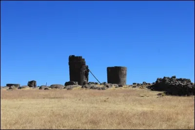Que sont les chullpas de Sillustani ?