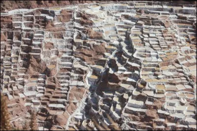 Combien de bassins compte les salines de Mars ?