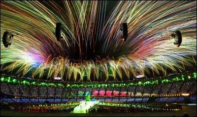 12 août 2012, la clôture des Jeux olympiques de Londres est prononcée. Pour symboliser le passage de témoin entre Londres et Rio, le drapeau olympique est distribué à une personne importante du Brésil. Qui ?