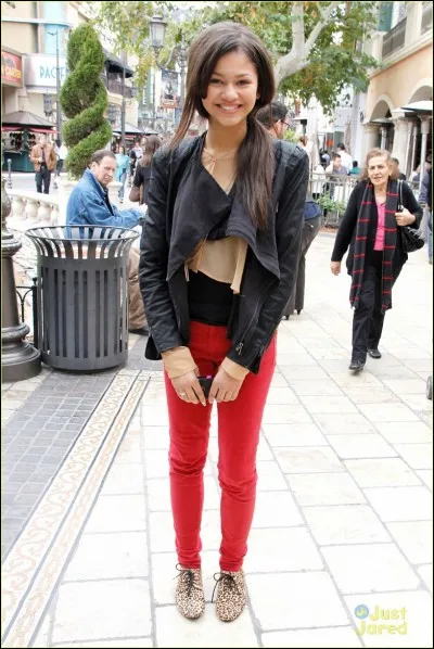 Quel métier fait la mère de Rocky ?