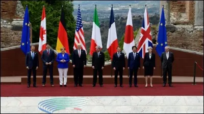 En 1950, quelle était la place de l'Argentine dans le classement des puissances économiques mondiales ?