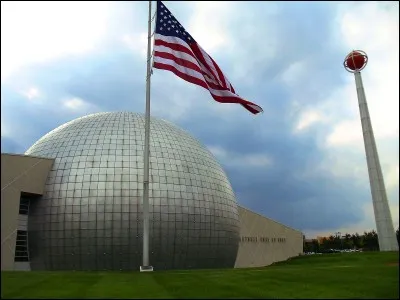 Où se déroule la cérémonie du Hall of Fame ?