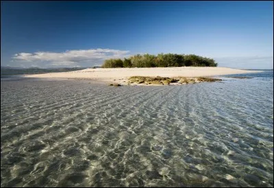 Les lagons de Nouvelle-Calédonie n'en font pas partie non plus, seuls les monuments sont admis !