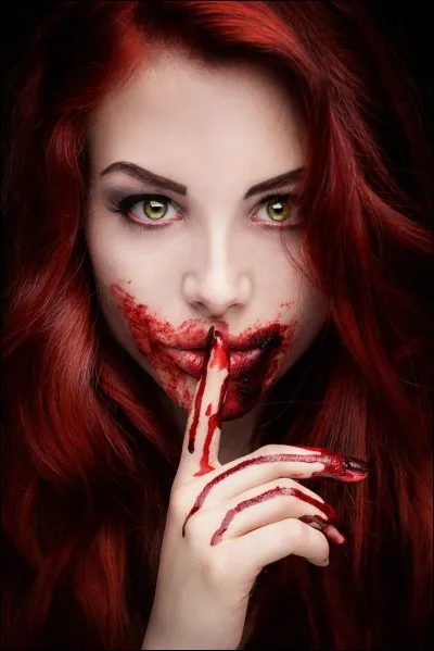 Asperger le sol de moutarde éloigne les vampires dans certains pays.