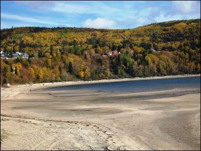 Parmi ces mois du calendrier républicain, lequel était un mois d'automne ?