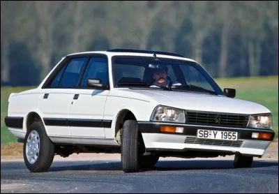 Quelle est la puissance maxi de la 505 GTi ?