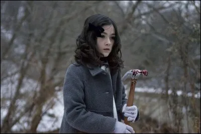 Quel âge Esther a-t-elle ?