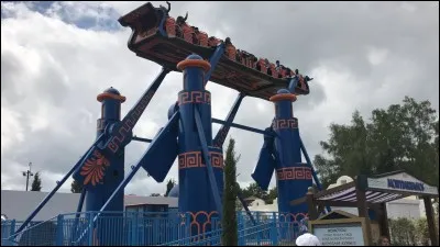 Il faut mesurer 1m40 pour faire le cheval de Troie au parc Astérix.